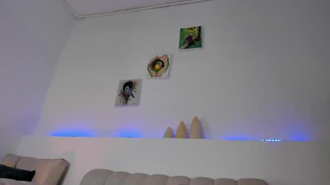 Snapshot of tinymoon_ chatting on 03.20.26 Luna online show from 03.20.26