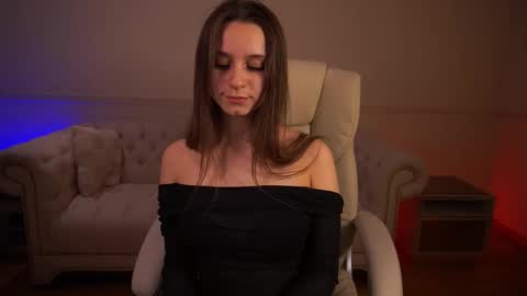 tinynataliee online show from 02.20.26