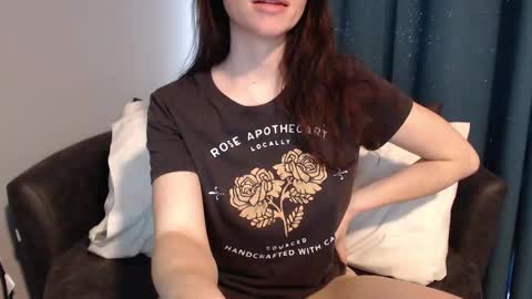 TinyyTina online show from 01.14.25