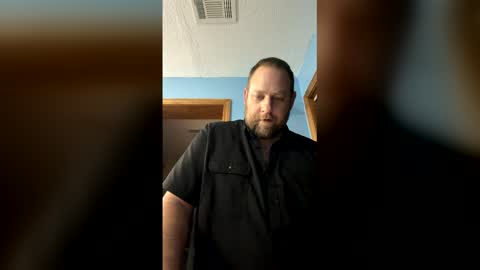 Snapshot of tipman84 chatting on 04.23.26 C online show from 04.23.26