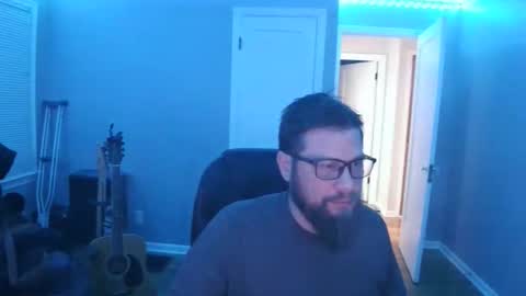 Snapshot of tippertonight chatting on 11.19.25 tippertonight online show from 11.19.25