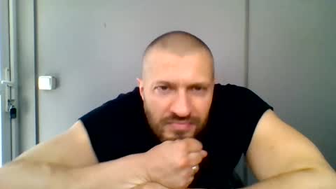 Snapshot of titan_heart chatting on 06.24.26 titan_heart online show from 06.24.26