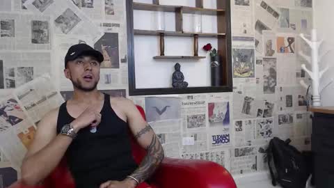 Snapshot of titan_live chatting on 02.19.26 titan_live online show from 02.19.26