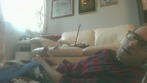 Snapshot of titlovercums chatting on 12.21.25 titlovercums online show from 12.21.25