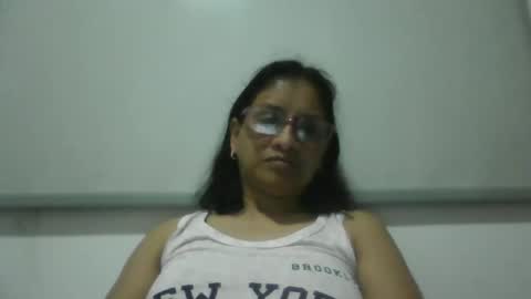 Snapshot of titssmall123 chatting on 01.10.26 Ester online show from 01.10.26