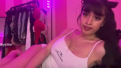 HOTTIE4U online show from 05.14.26