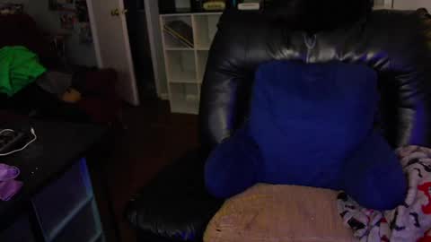 TK Maconn online show from 09.15.25