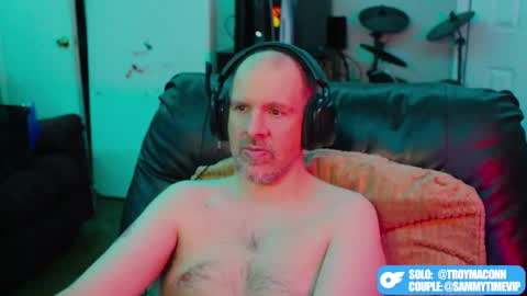 TK Maconn online show from 01.15.26