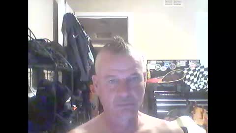 Snapshot of tnash24 chatting on 12.21.25 tx46m online show from 12.21.25