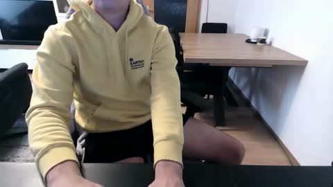 tobisk online show from 11.23.25