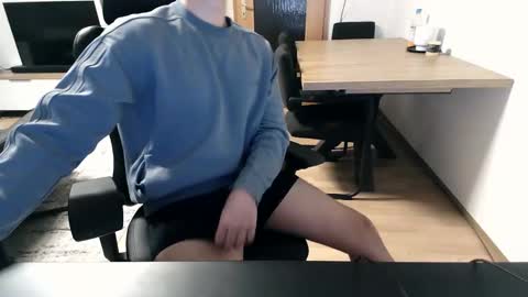 tobisk online show from 11.25.25