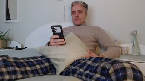 Daniel Bisexual uncut 20cm online show from 12.26.24