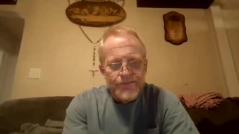 Snapshot of tokenless_boner chatting on 11.09.25 tokenless_boner online show from 11.09.25