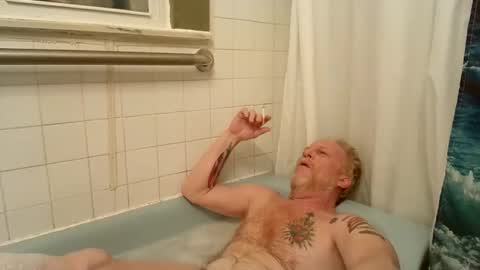 Snapshot of tokenless_boner chatting on 12.17.25 tokenless_boner online show from 12.17.25