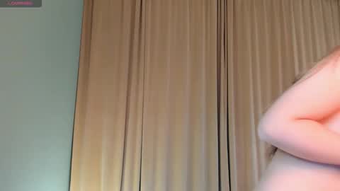 Snapshot of tokipokki chatting on 10.12.25 Toki online show from 10.12.25