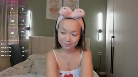 Snapshot of tokipokki chatting on 10.21.25 Toki online show from 10.21.25