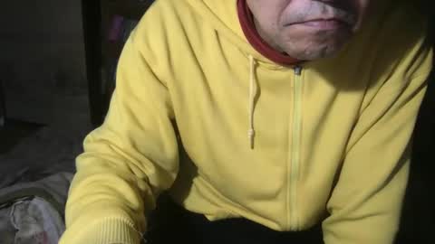 Snapshot of tokyo2024 chatting on 12.31.24 small man online show from 12.31.24