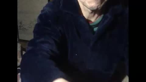 Snapshot of tokyo2024 chatting on 01.19.25 small man online show from 01.19.25