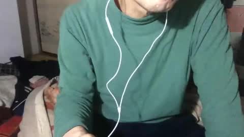 Snapshot of tokyo2024 chatting on 03.03.25 small man online show from 03.03.25