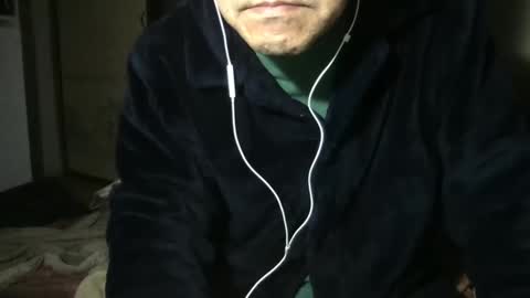 Snapshot of tokyo2024 chatting on 03.09.25 small man online show from 03.09.25