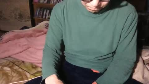 Snapshot of tokyo2024 chatting on 11.23.25 small man online show from 11.23.25