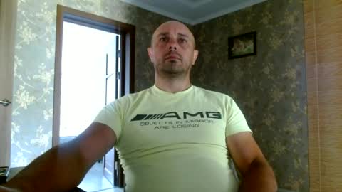 Snapshot of tolianuch chatting on 06.22.26 Huligan online show from 06.22.26