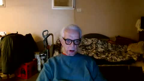 Snapshot of tom112292014 chatting on 10.26.25 tom112292014 online show from 10.26.25