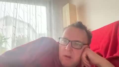 Snapshot of tom6644 chatting on 02.15.25 Tom online show from 02.15.25