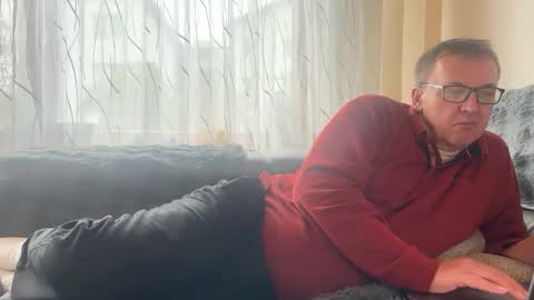 Tom online show from 01.10.26