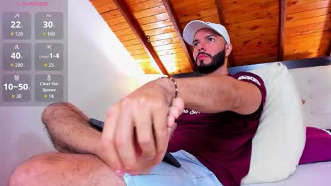 Snapshot of tom_bailey_ chatting on 10.24.25 online show from 10.24.25