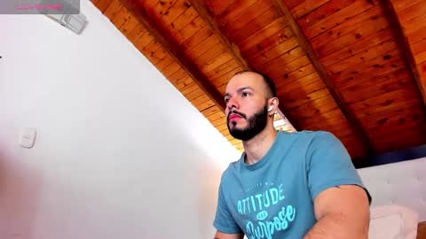 Snapshot of tom_bailey_ chatting on 12.14.25 online show from 12.14.25