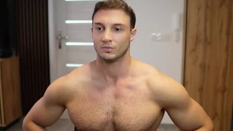 Tom online show from 09.12.25