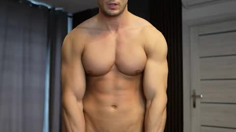 Tom online show from 10.03.25