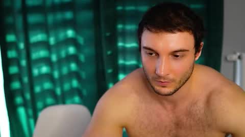 Snapshot of tom_fordd chatting on 03.11.26 Tom online show from 03.11.26