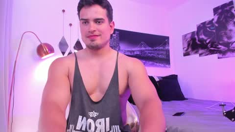 Snapshot of tom_mckleein chatting on 12.04.24 TOM MCKLEEIN instagram online show from 12.04.24