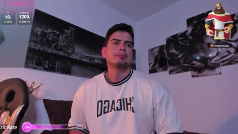 Snapshot of tom_mckleein chatting on 12.29.24 TOM MCKLEEIN instagram online show from 12.29.24