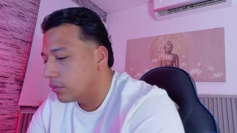 Tom muscle1 online show from 04.22.26