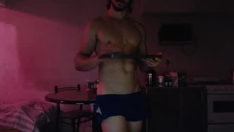 Snapshot of tom_show chatting on 02.11.26 tom_show online show from 02.11.26