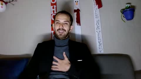 Snapshot of tomas_gerauld chatting on 12.22.24 tomas gerauld. make me happy with 10000 tokens online show from 12.22.24