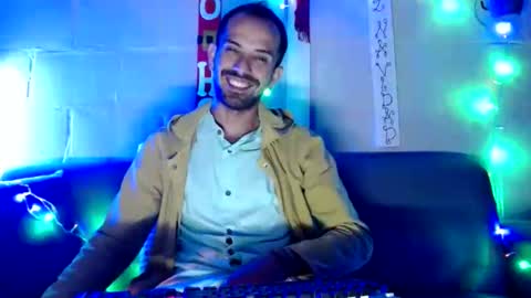 Snapshot of tomas_gerauld chatting on 12.24.24 tomas gerauld. make me happy with 10000 tokens online show from 12.24.24