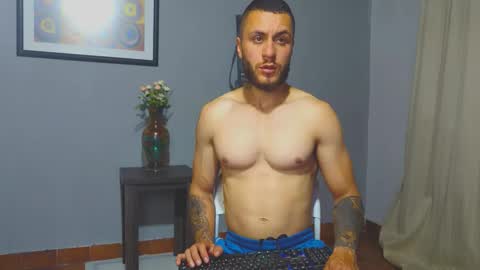 Snapshot of tomdavisxl chatting on 01.16.26 tomDavisXl online show from 01.16.26