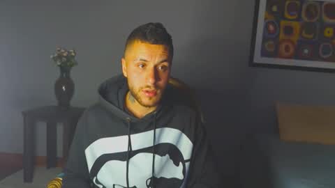 Snapshot of tomdavisxl chatting on 02.20.26 tomDavisXl online show from 02.20.26