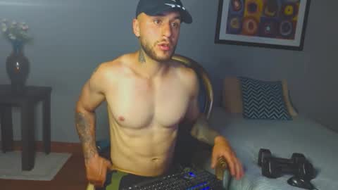 Snapshot of tomdavisxl chatting on 02.22.26 tomDavisXl online show from 02.22.26