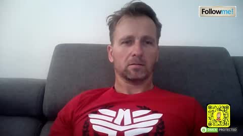 Snapshot of tomhardic chatting on 11.20.25 TOM online show from 11.20.25