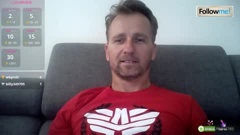 Snapshot of tomhardic chatting on 11.25.25 TOM online show from 11.25.25