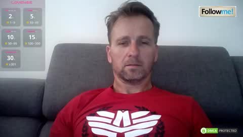 Snapshot of tomhardic chatting on 12.04.25 TOM online show from 12.04.25