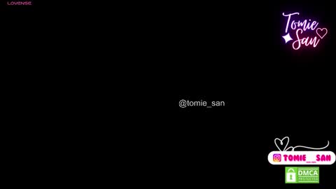 Snapshot of tomie_san chatting on 09.10.25 Tomie online show from 09.10.25