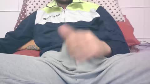 Snapshot of tommaso9046 chatting on 01.06.25 tommaso9046 online show from 01.06.25