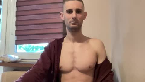 tommilovee online show from 04.11.26