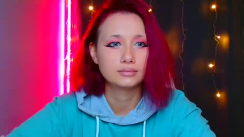 Snapshot of tommioo7 chatting on 12.22.24 Galadriel online show from 12.22.24